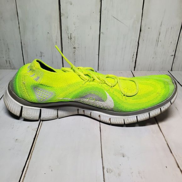 Nike Free 5.0 Running Shoes Size 8 Women's Neon Electric Green - Picture 5 of 10